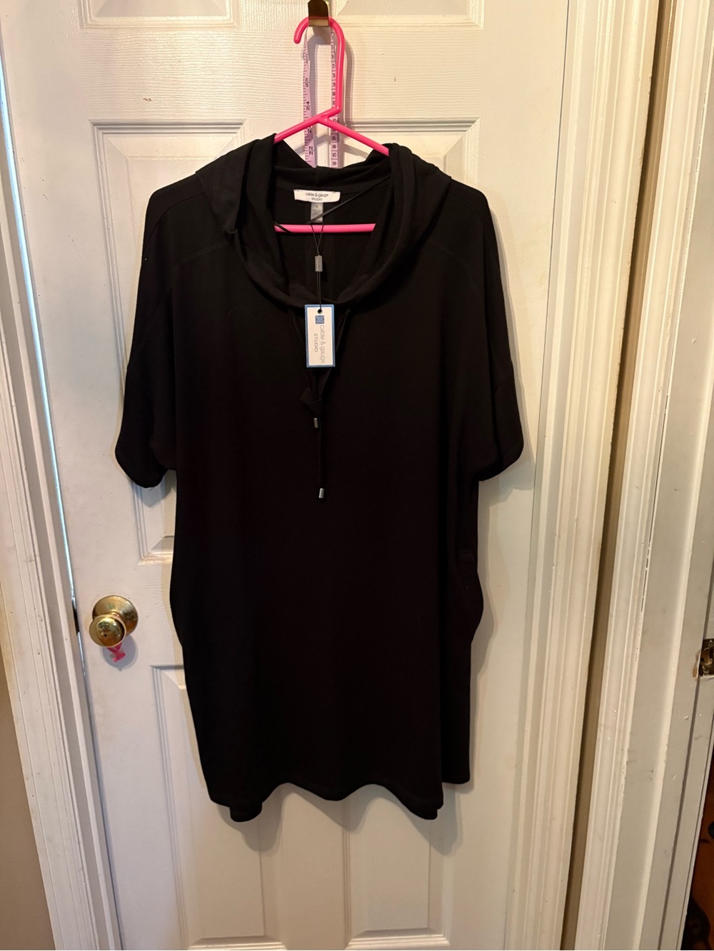 Cable & Gauge Black Short Sleeve Hooded Tunic